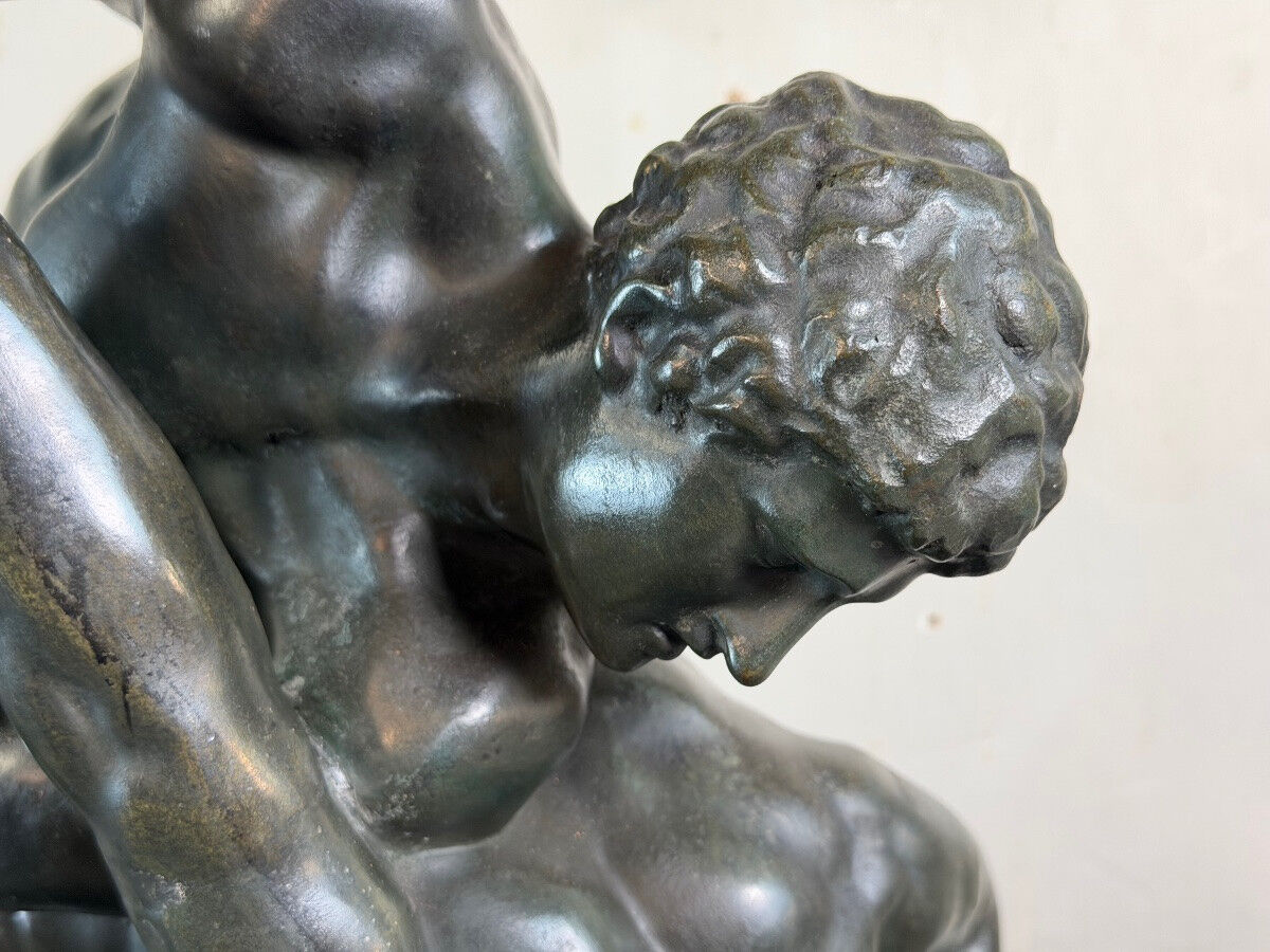 Large bronze after the antique preserved in the Uffizi in Florence, the wrestlers around 1880.