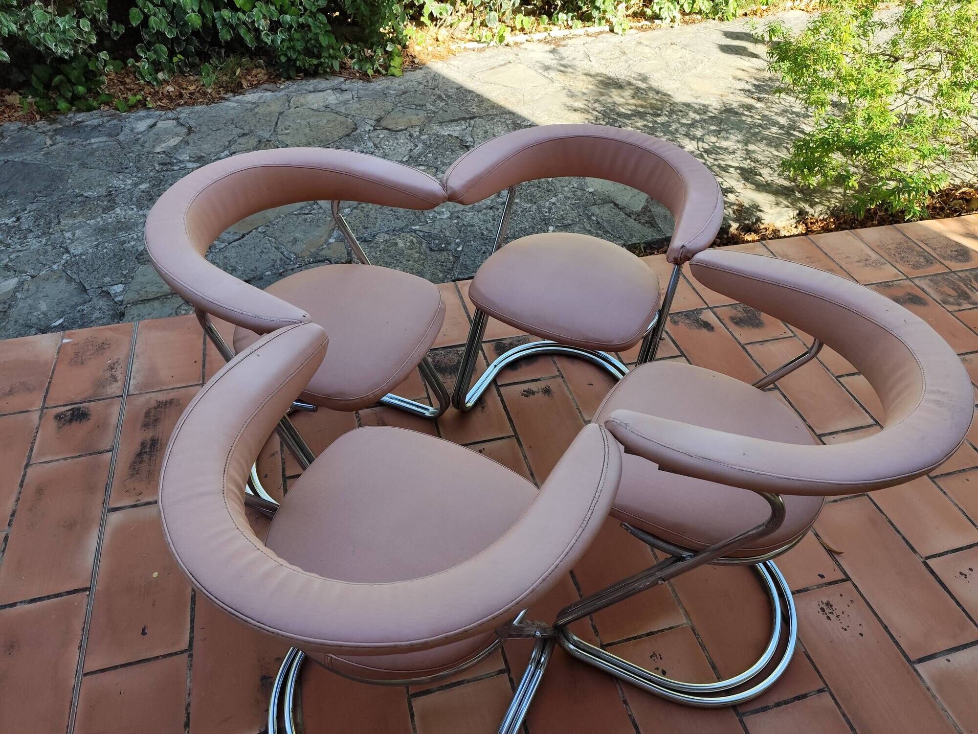 Set of 4 Modernist Swiss Zug Victori Dining Room Armchairs