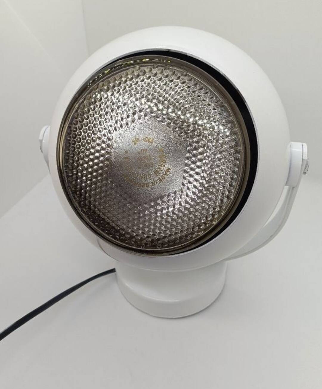 Eyeball lamp 70'