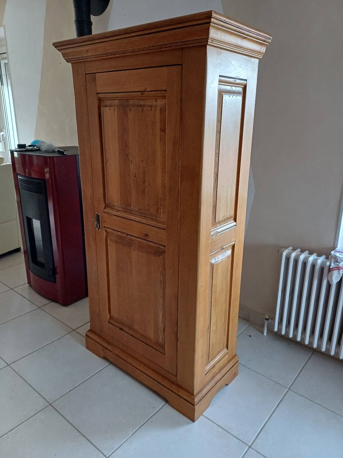 Solid oak bonnet maker