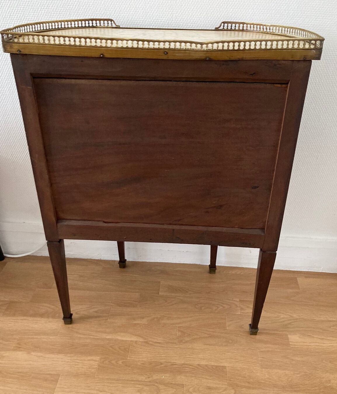 Commode demie lune style Louis XVI