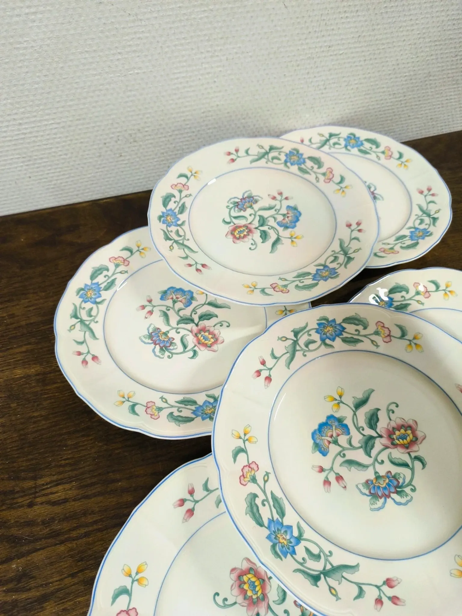 Set of 6 Large Flat Plates Villeroy & Boch "Delia" Vintage 26.5cm