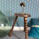 Tripod tabouret