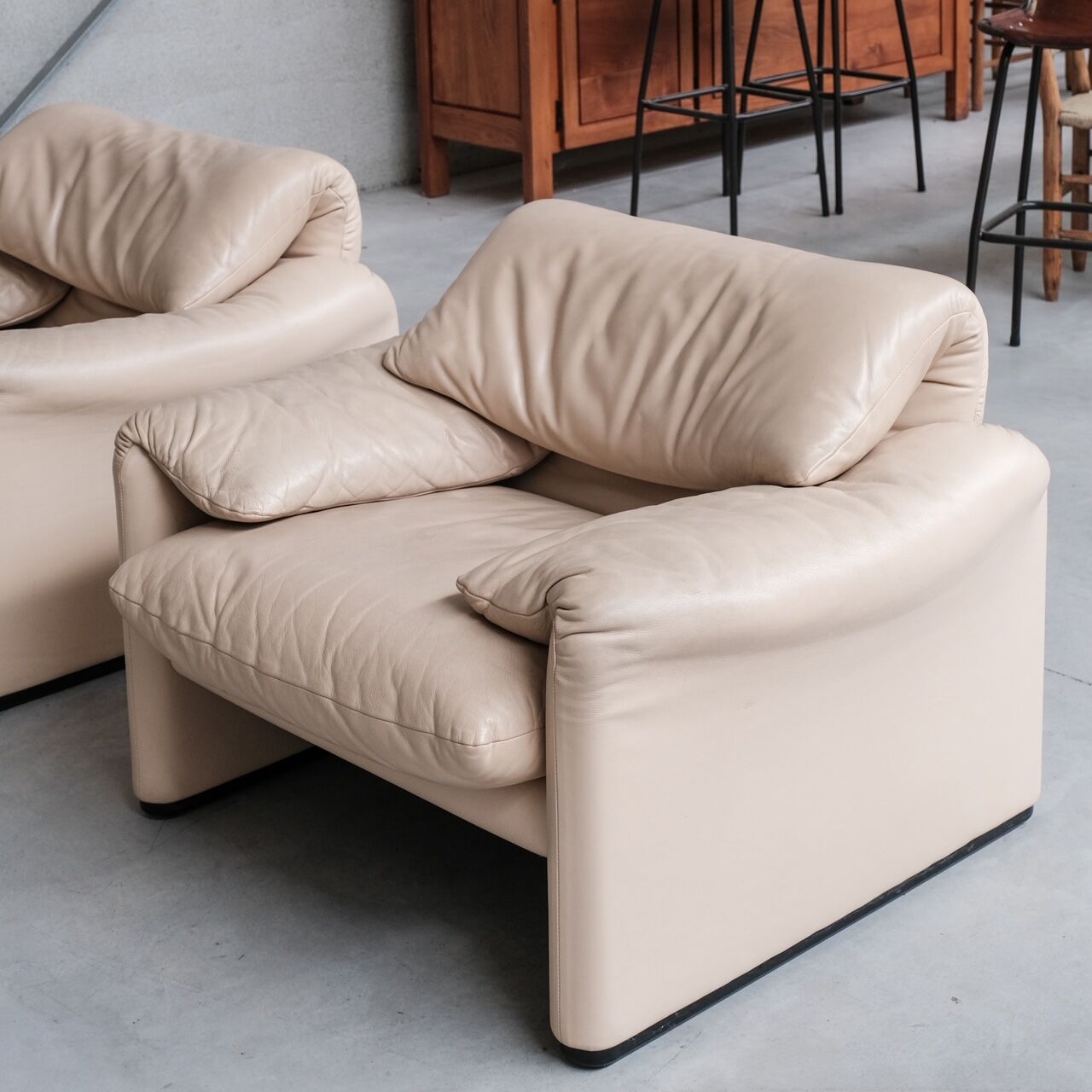 Vico Magisretti 'Maralunga' Suite of Sofas and Armchairs for Cassina