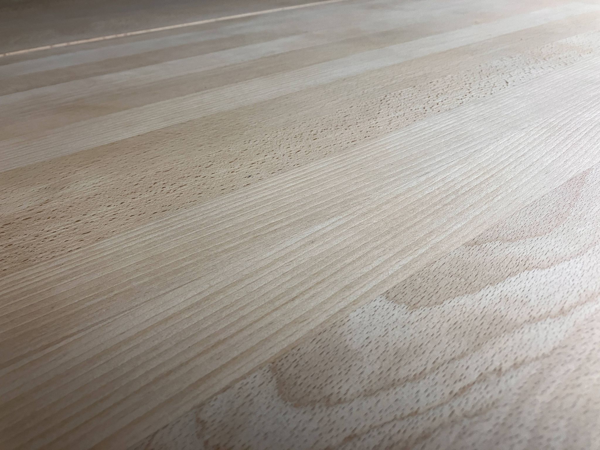 Oval extendable dining table in beech with Danish design.