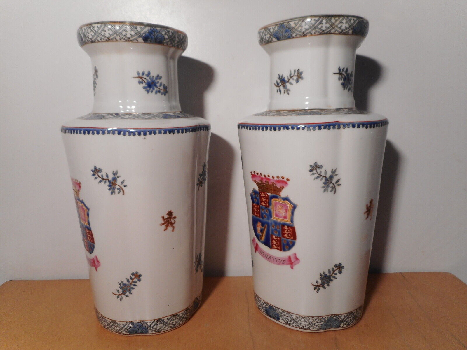 Pair of 19th century porcelain vases China East India Company