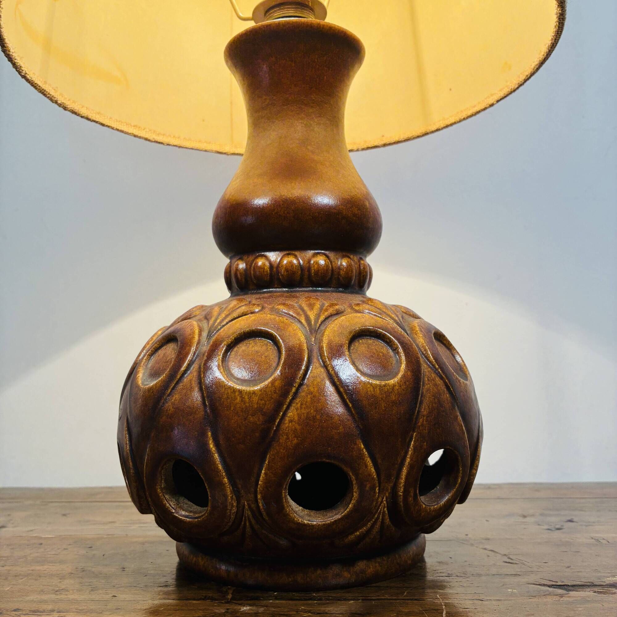 Vintage 70s Table Lamp - Sculpted Ceramic with Shade