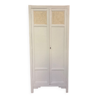 Armoire parisienne