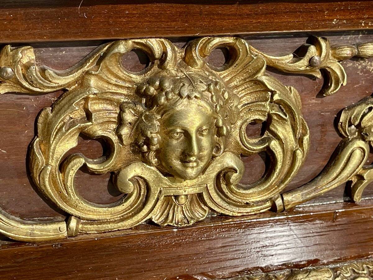 Napoleon III sideboard or sideboard signed Grohé Frères Paris