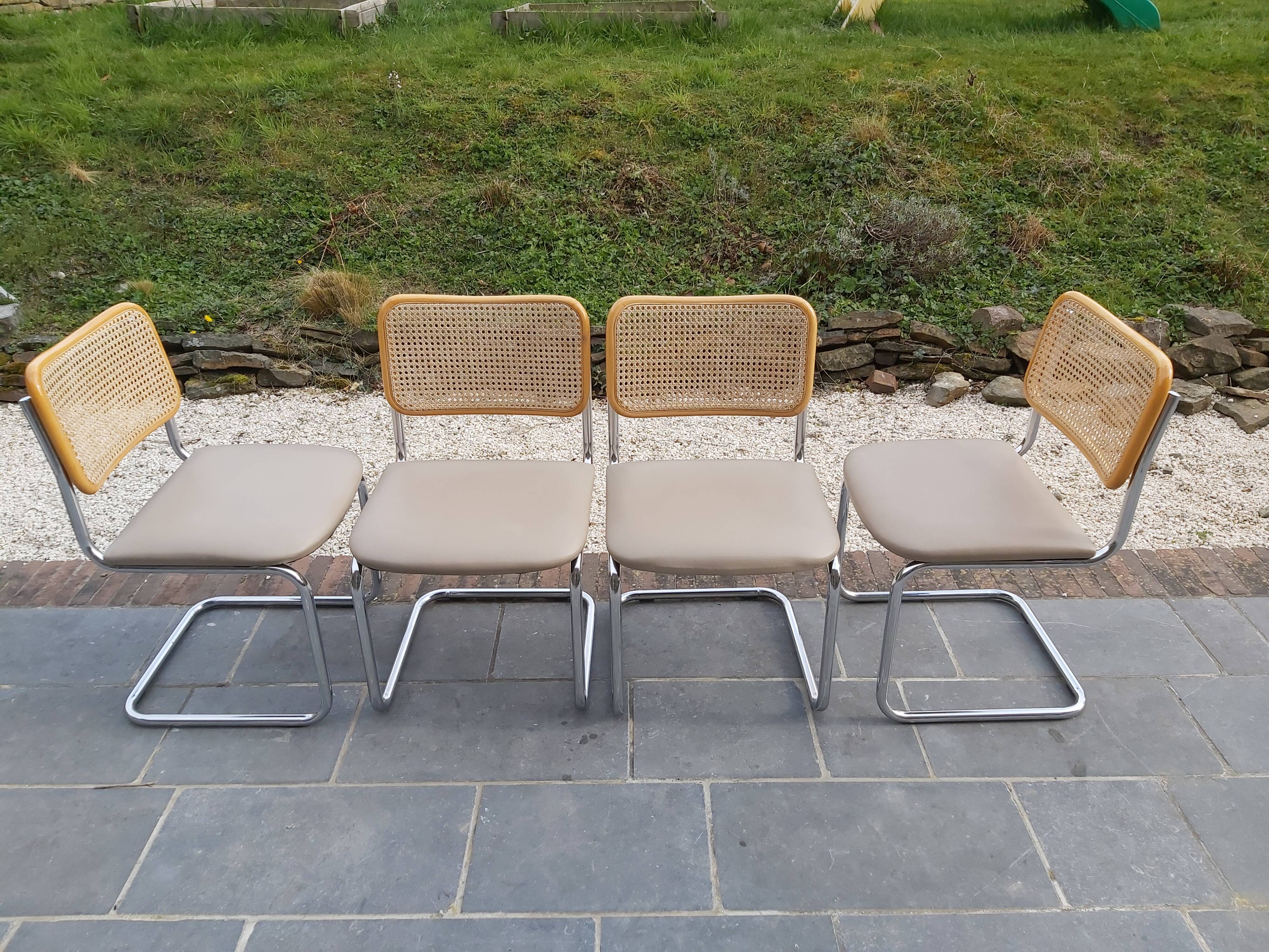 Set de 4 chaises vintage design Marcel Breuer