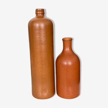 Lot de 2 bouteilles en grès