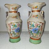 Set of 2 vases