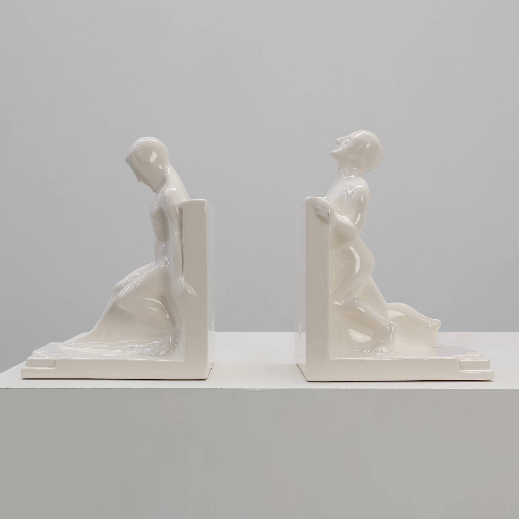 Pair Ceramic bookends by Godofridus Boonekamp for Plateelbakkerij Schoonhov
