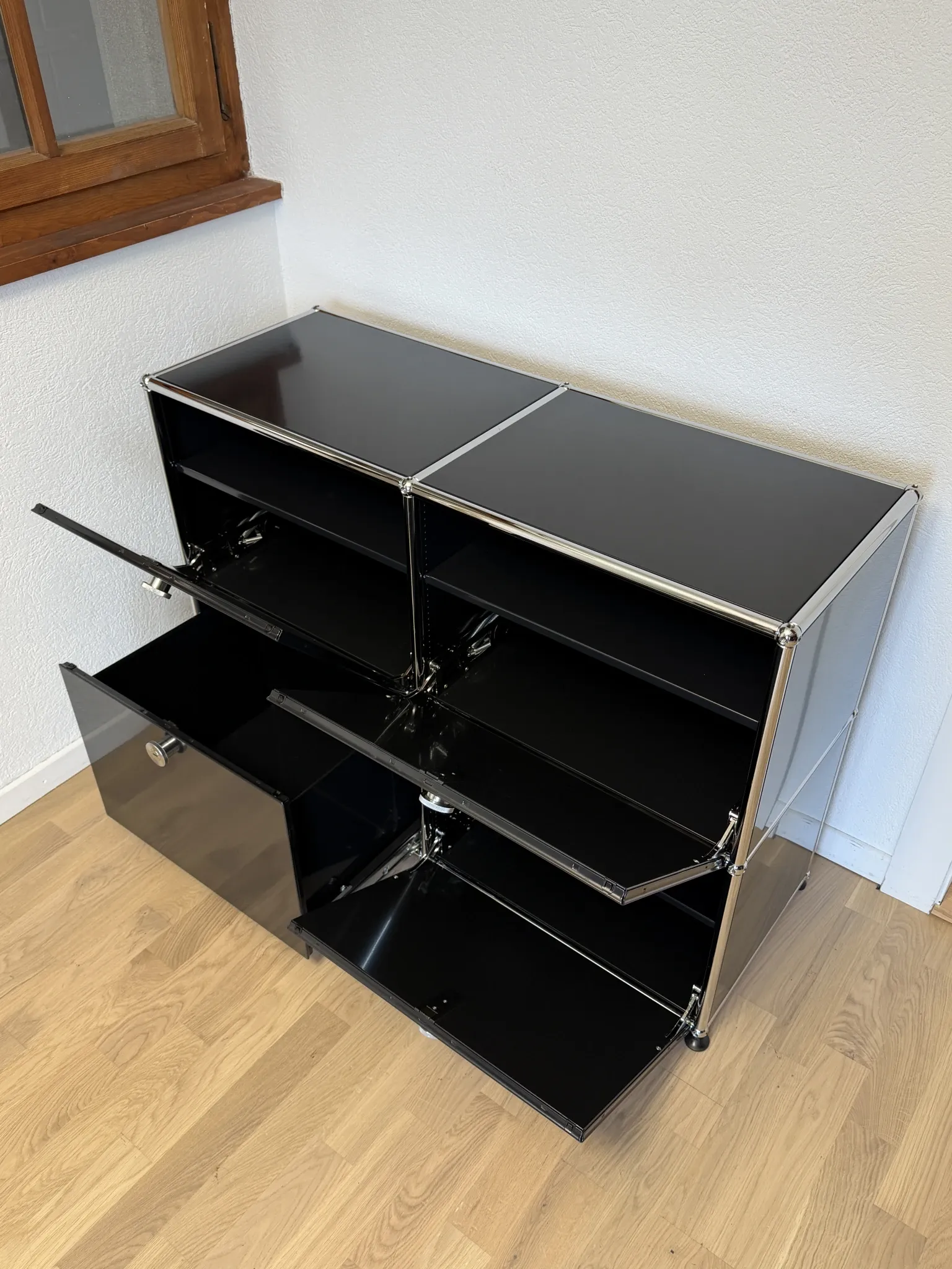 Commode USM Haller en Noir Graphite