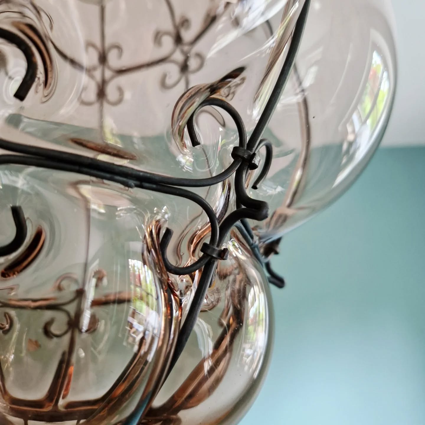 Large Venetian suspension in smoked blown Murano glass, mid-20th century.