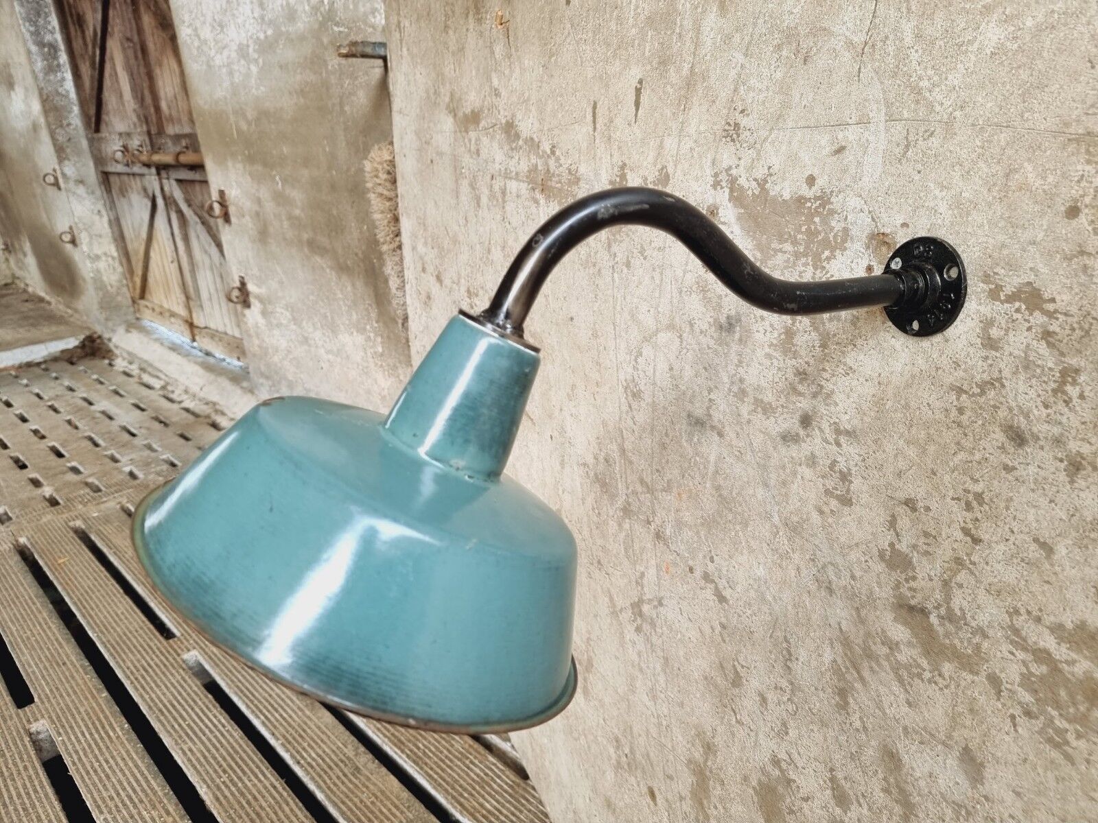 Old garden lamp vintage green wall lamp enamel