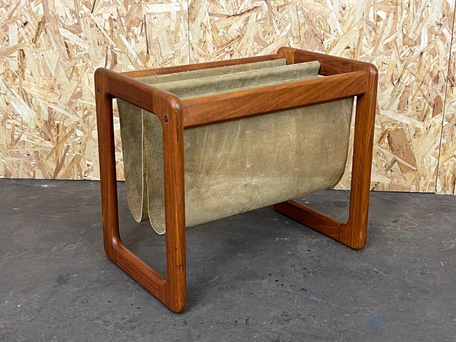 60's 70's newspaper holder magazine rack by Aksel Kjersgaard in teak and suede