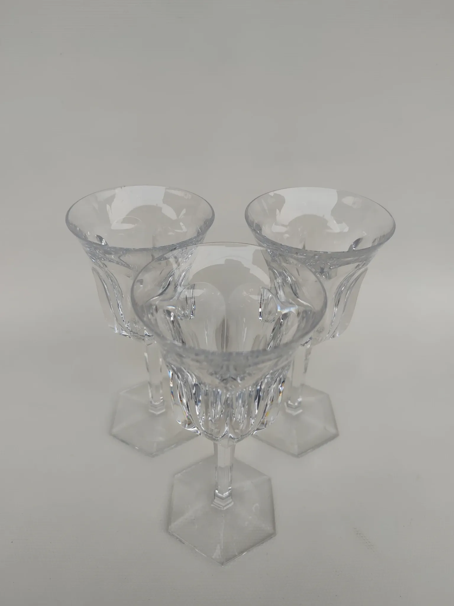 3 crystal glasses from Baccarat, Malmaison model. 17.5 cm.