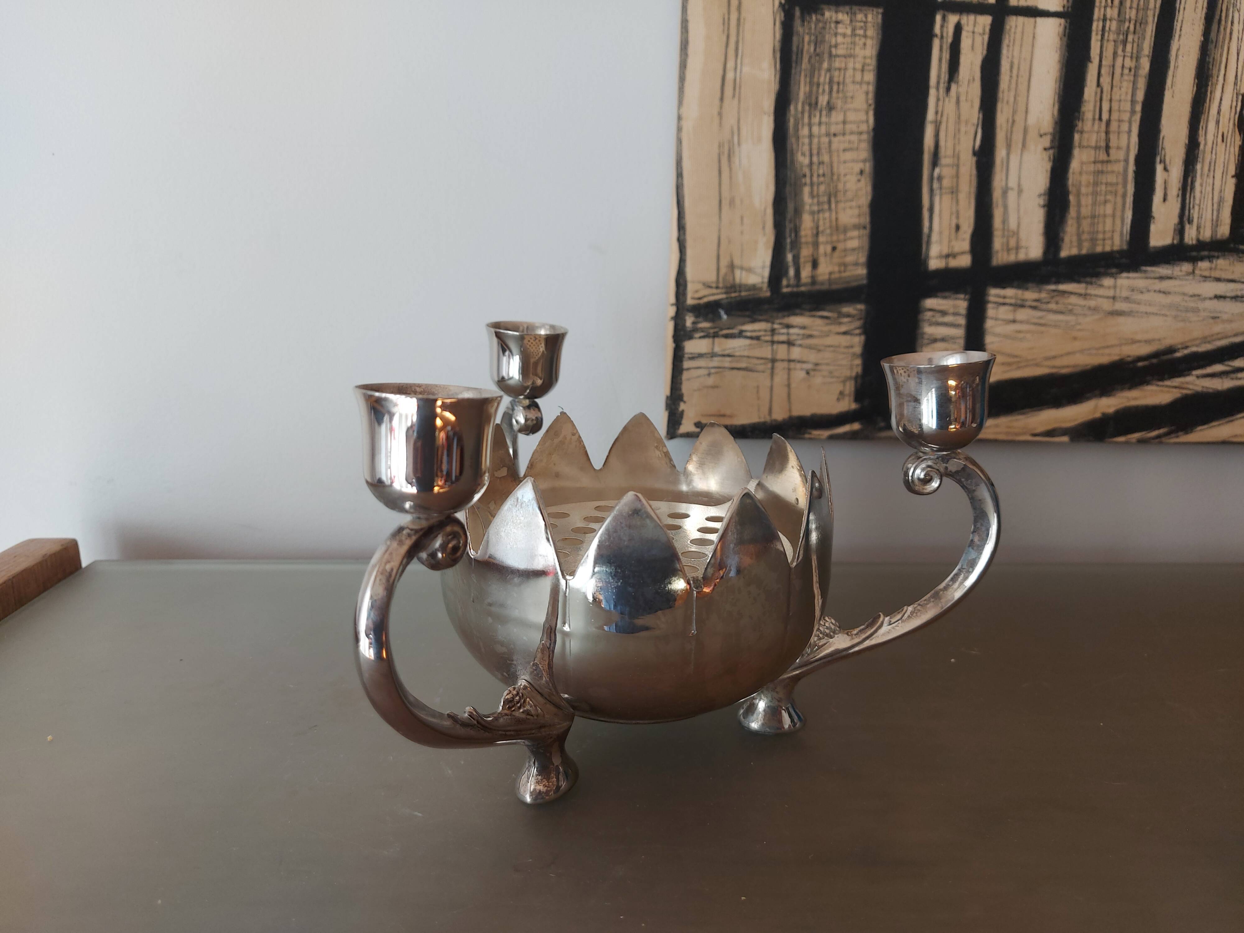 Candle holder, silver metal table cdown