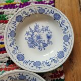 Set of 5 Blue Onion deep plates