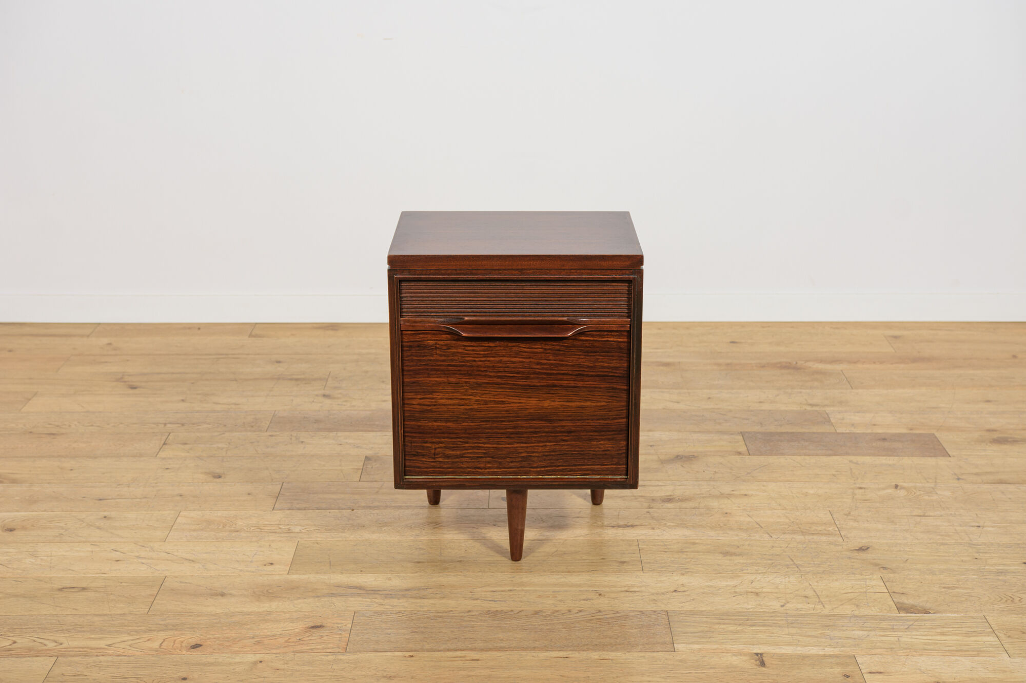 Mid-Century Bedside Tables from White & Newton, United Kingdom, 1960s, Set of 2