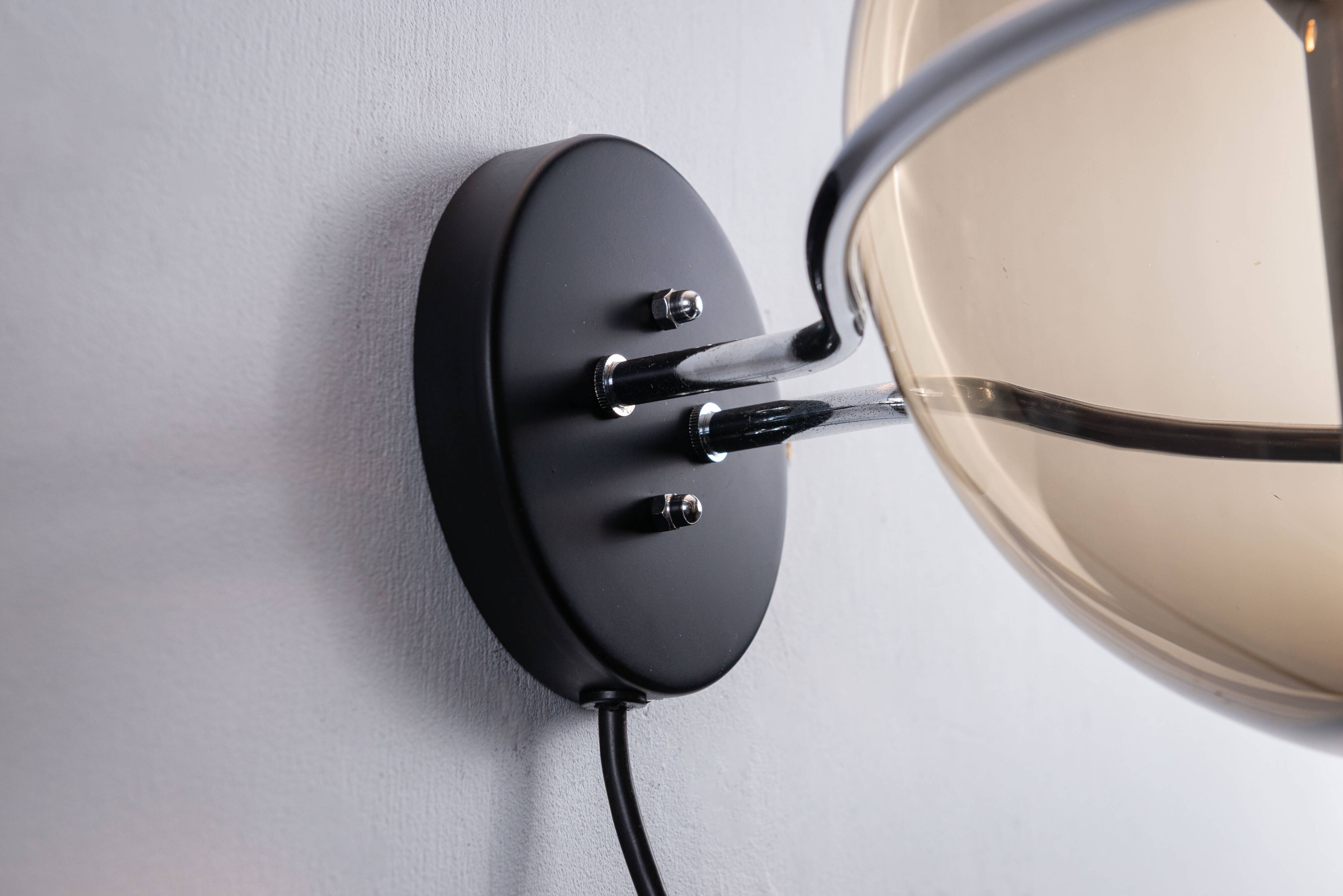 Frank Ligtelijn 'Globe' wall lamp for Raak Amsterdam 1962