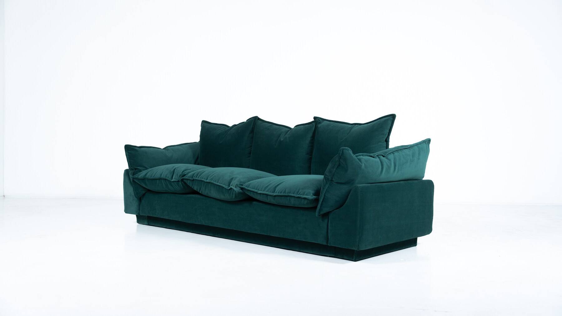Mid-Century Modern Sofa "Cado" by Gunnar Gravesen and David Lewis Divano