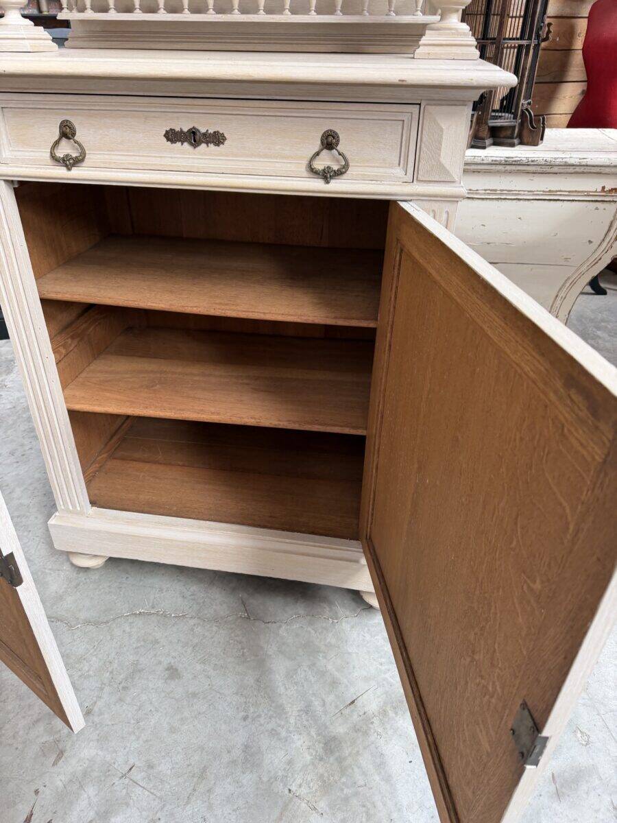 Pair of two-body buffets in solid oak from the early 20th century.