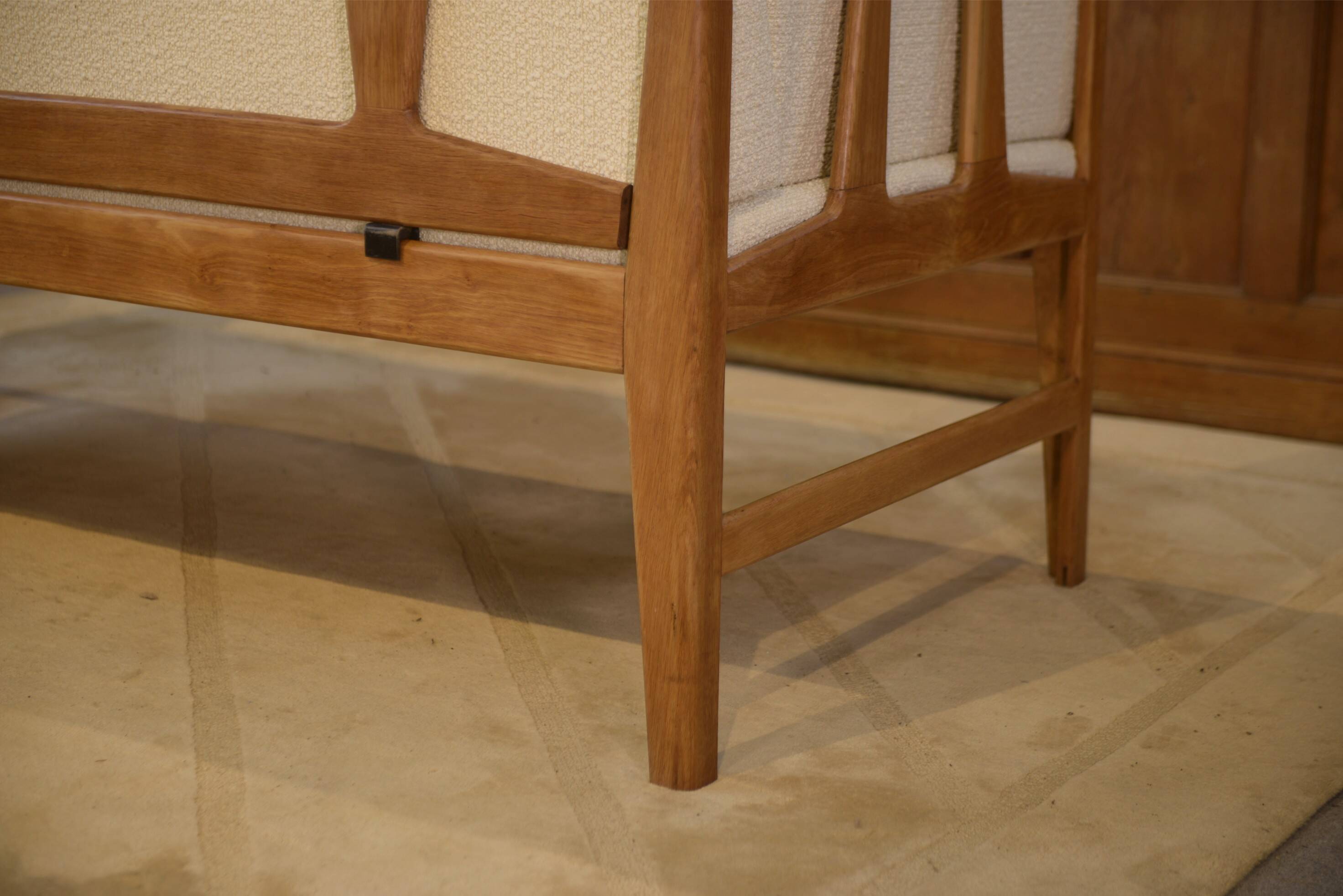 Oak canapé with ecru loops by Guillerme and Chambron for Votre Maison 1960s