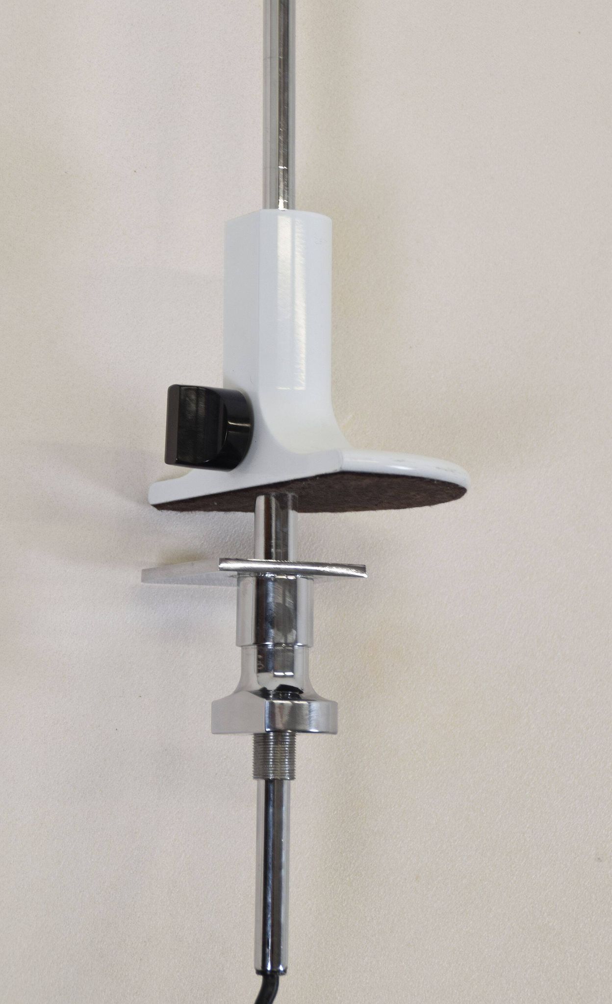Lampe à pince Spider conçue par Joe Colombo pour Oluce, 1965