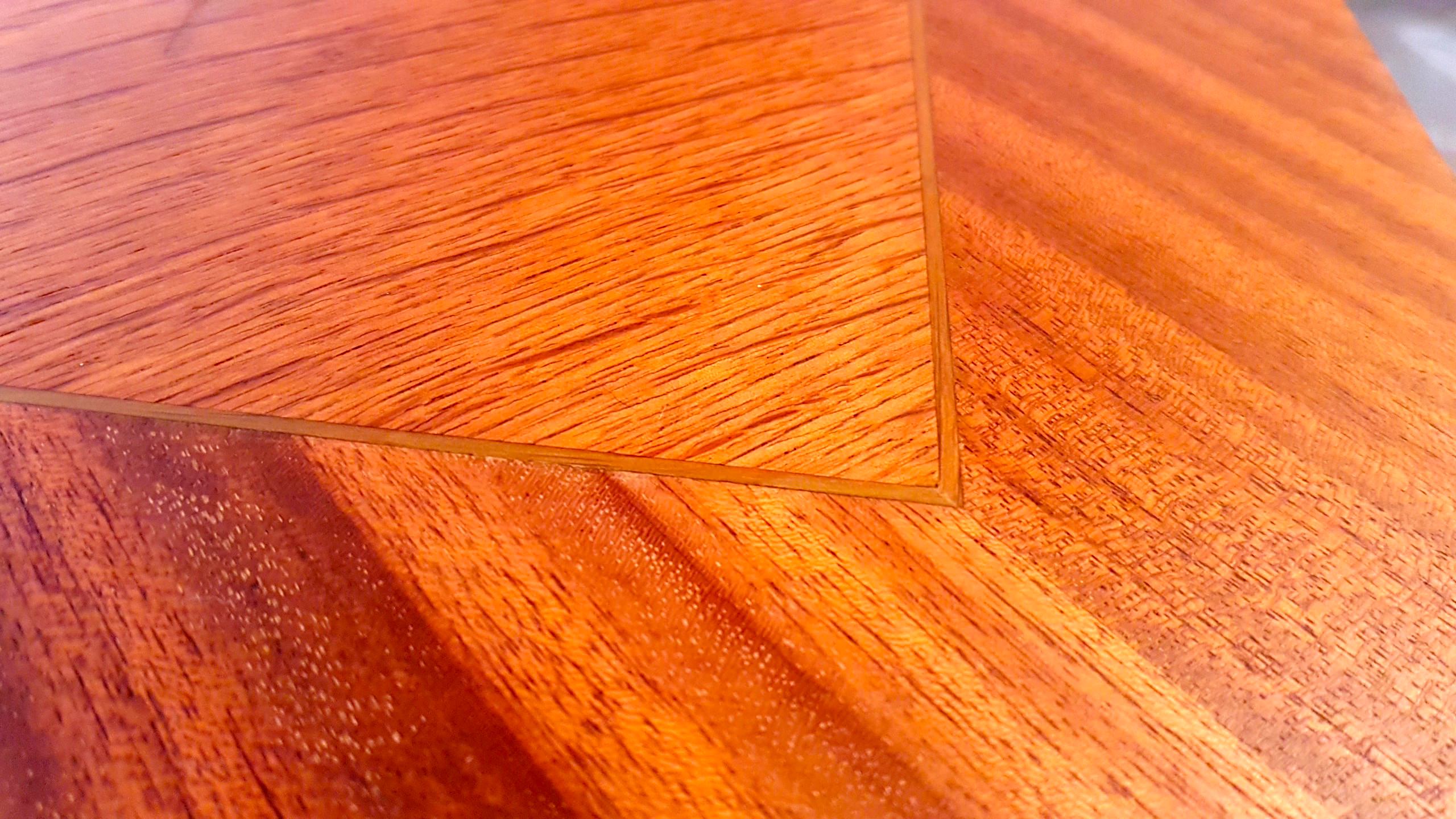 Extra coffee table marquetry