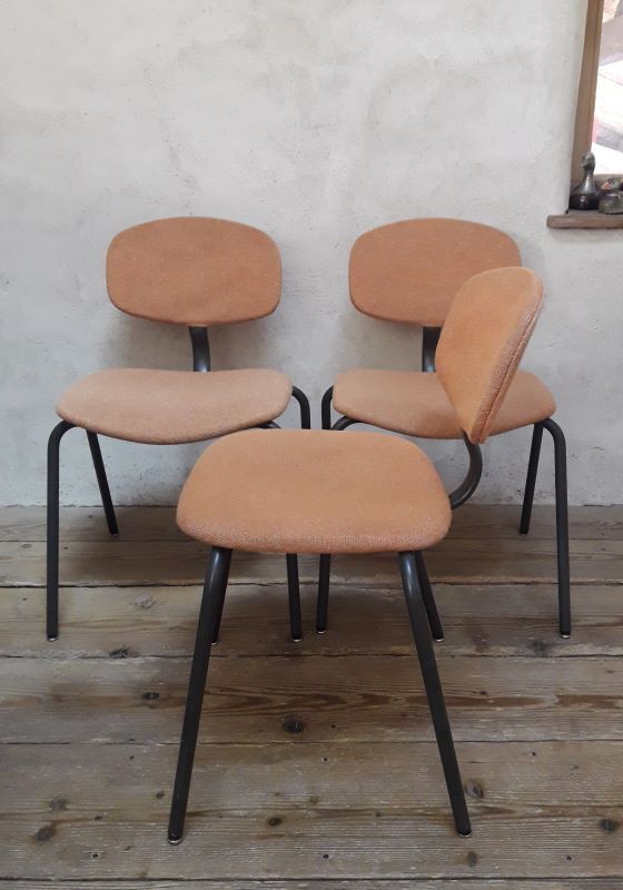 Set of 3 Steelcase Strafor chairs