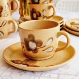 Set of 6 cups and 6 under cups in Sarreguemines sandstone