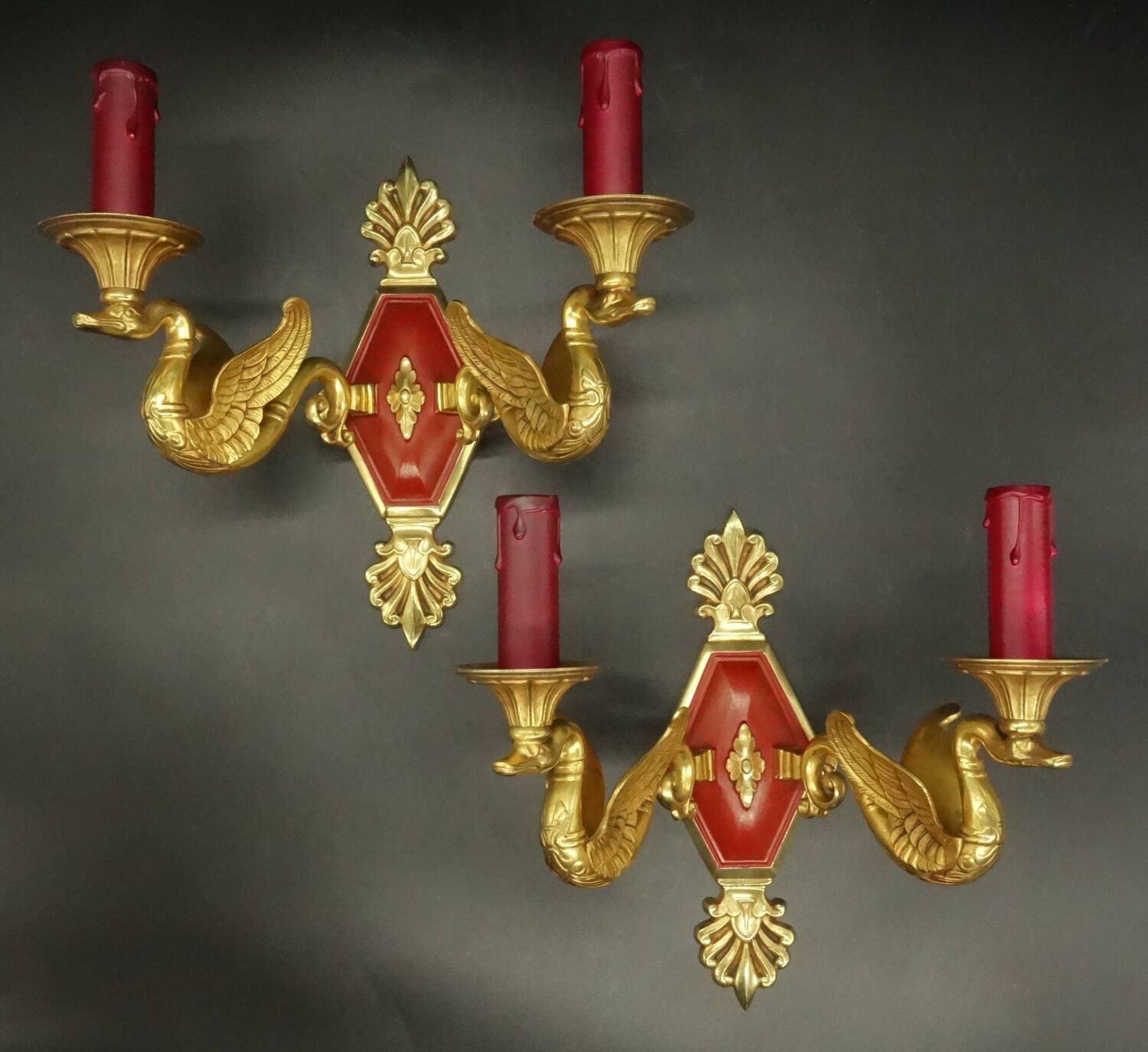 Pair of Empire style wall sconces with swans from Petitot - bronze & bordeaux patina.
