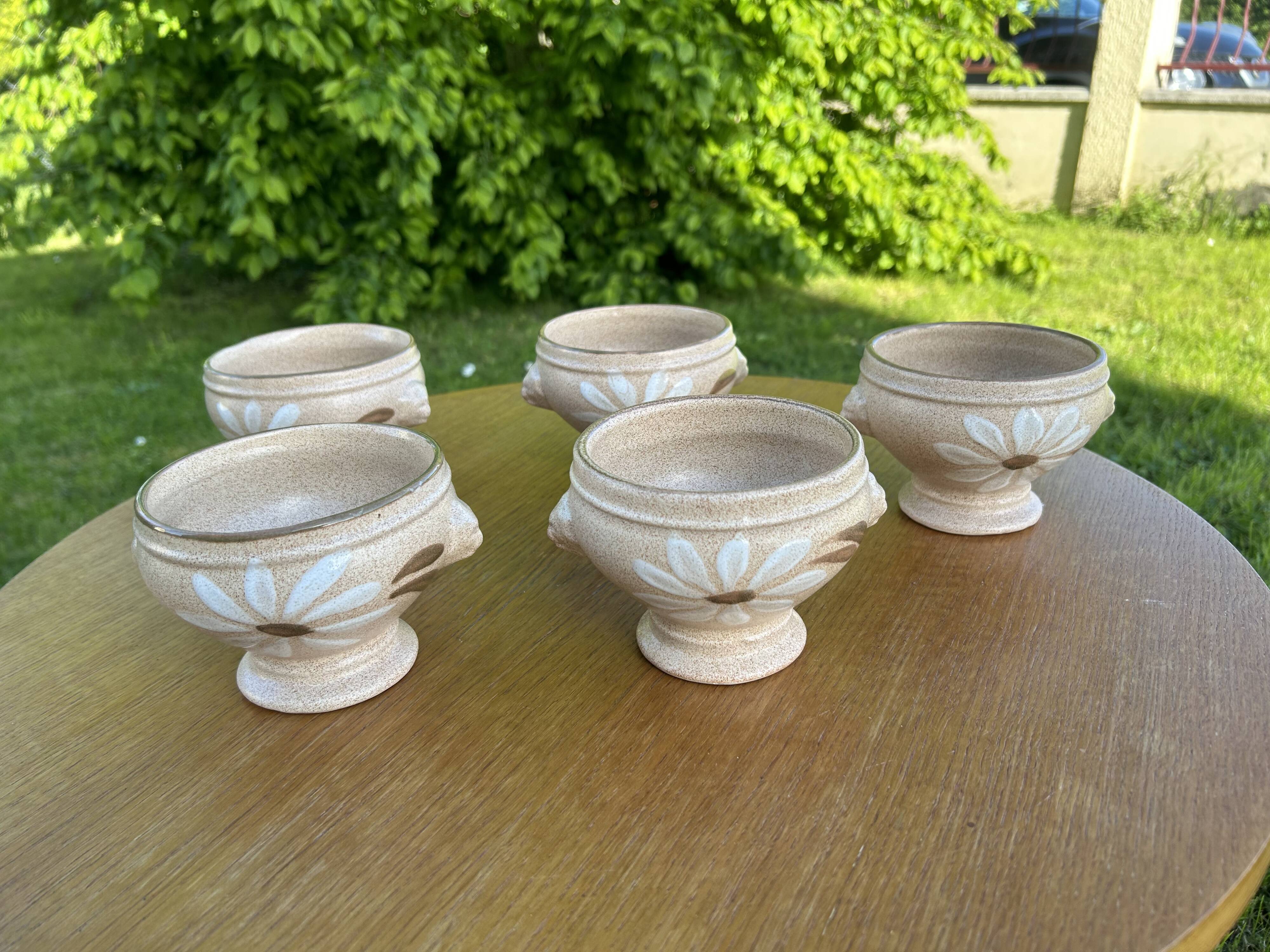 Set of 5 stoneware soup bowls