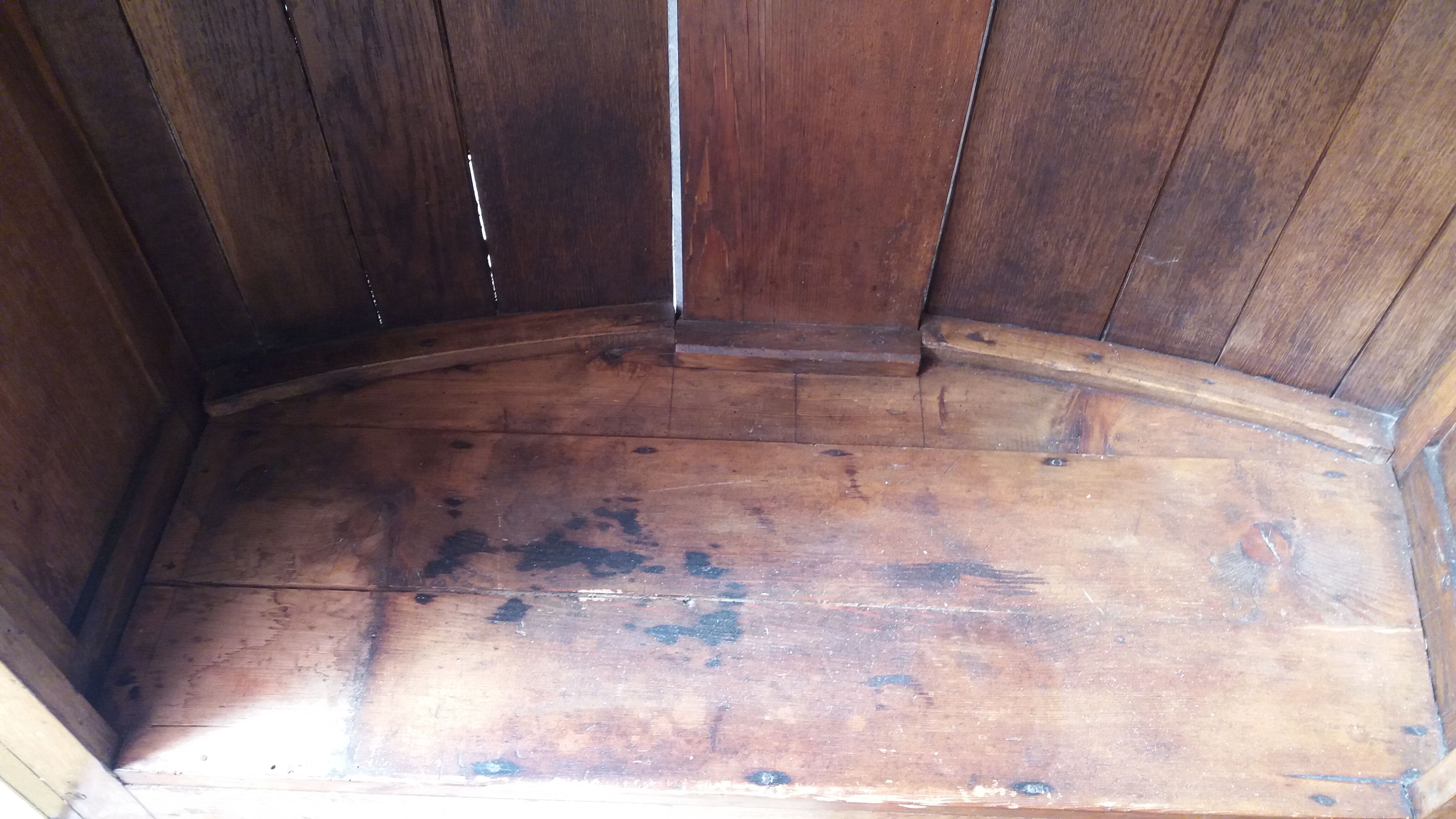 Art deco counter/cash register