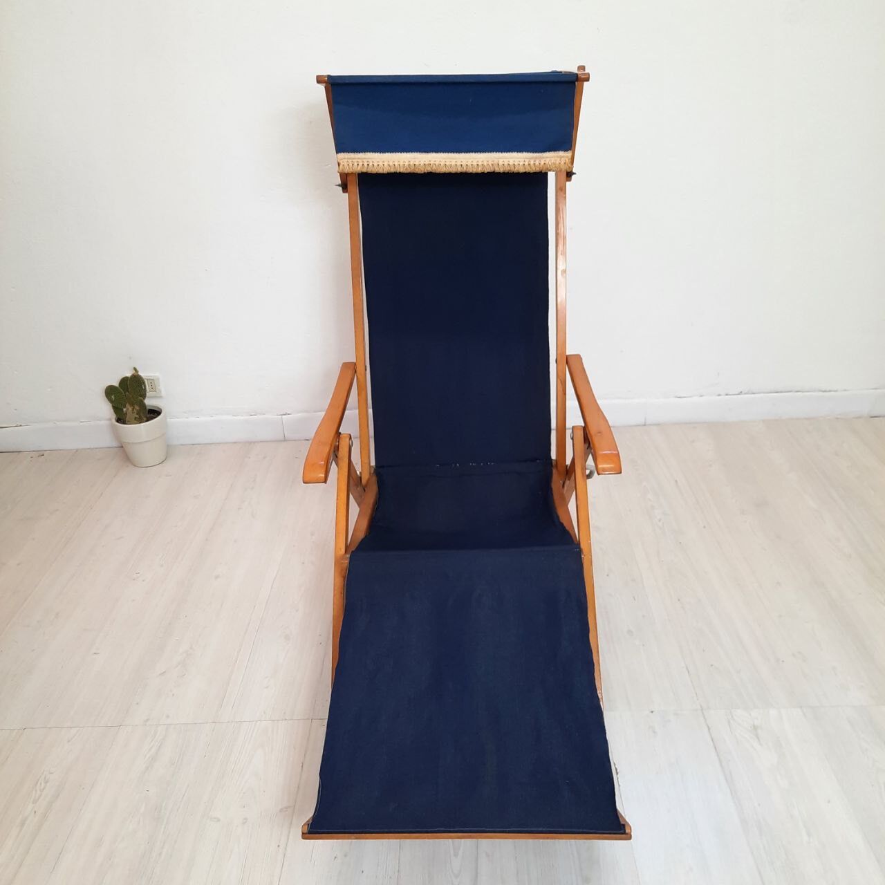 Vintage rehabilitable beach bed, Fratelli Reguitti production