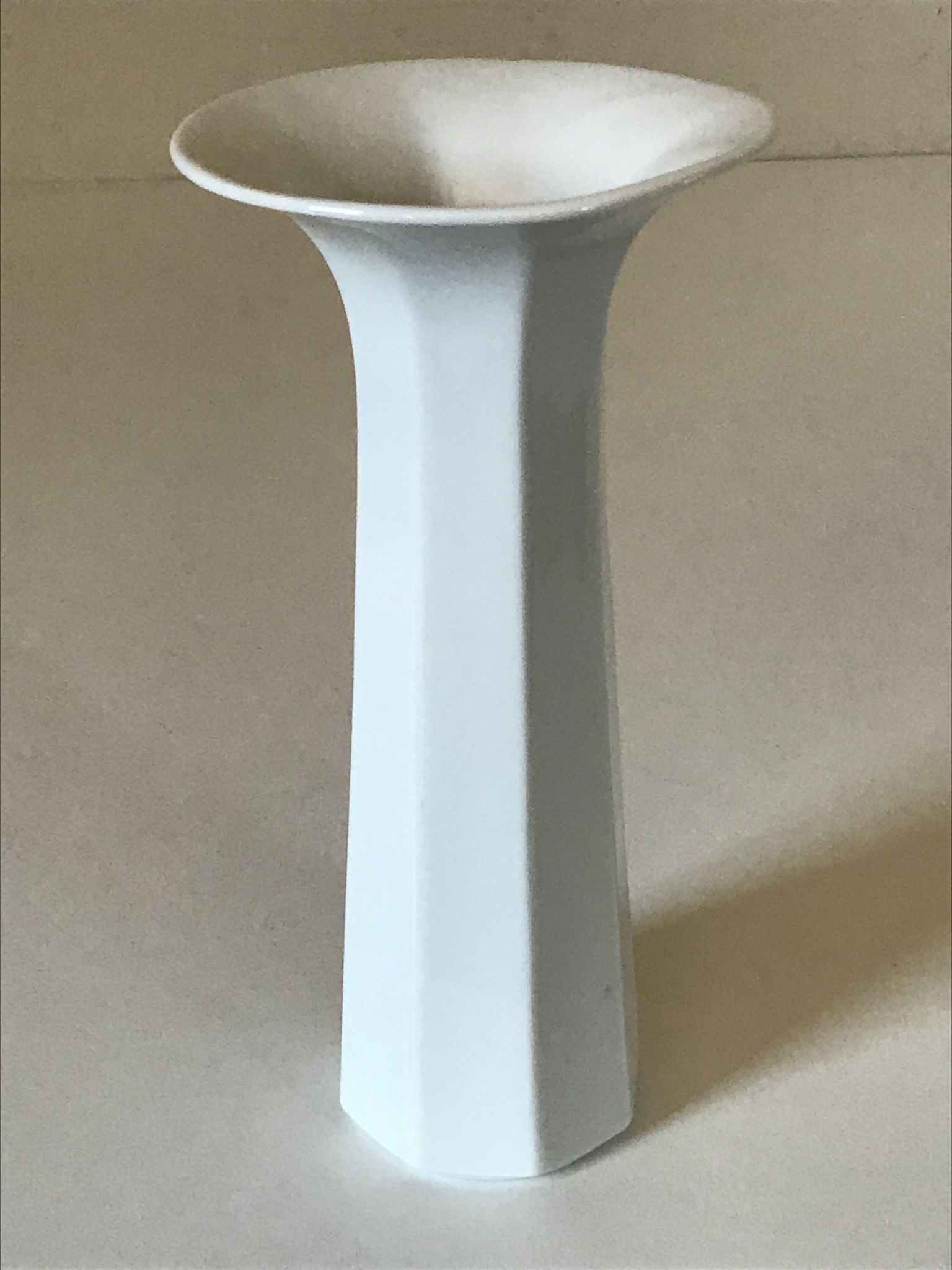 Porcelain vase bavaria vintage design Annees 70