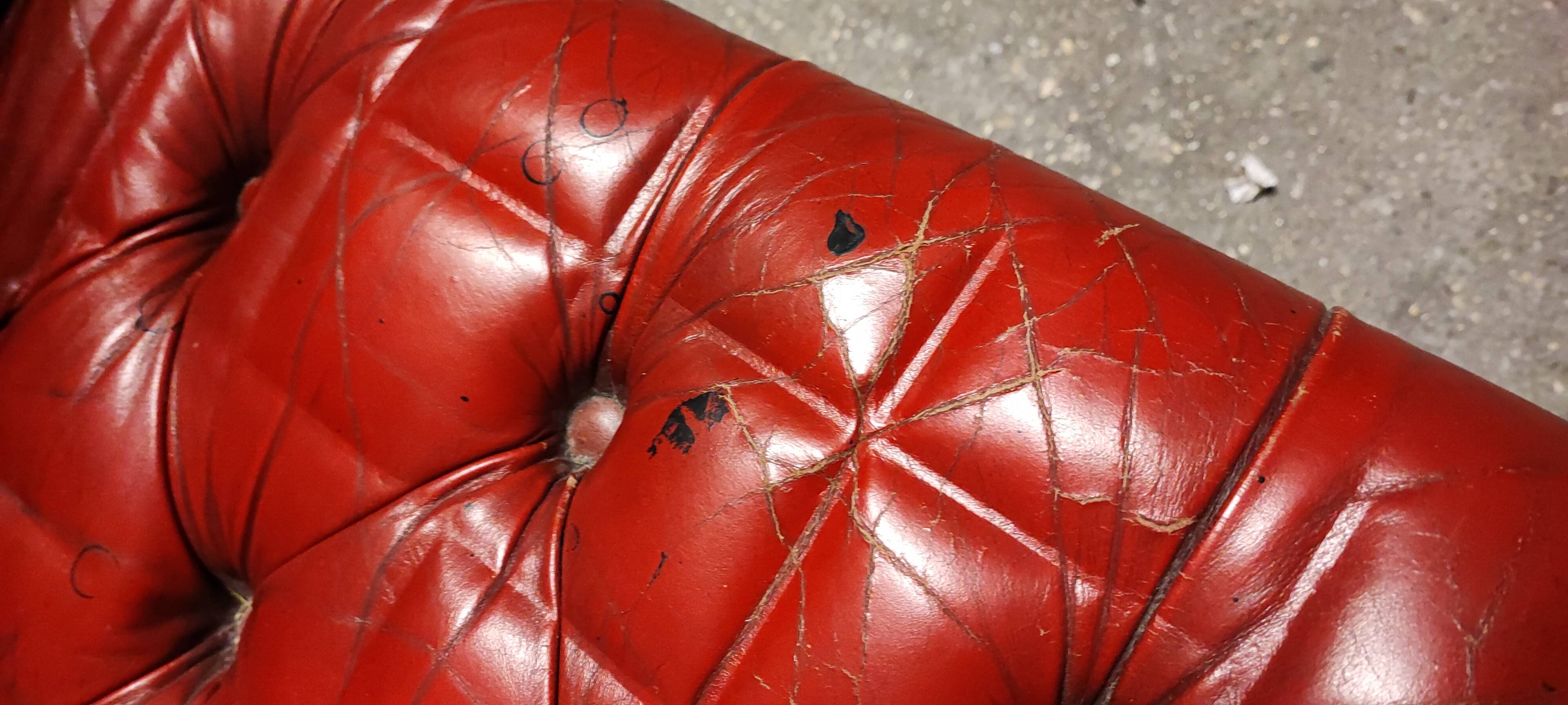 3-seater Chesterfield sofa in red leather