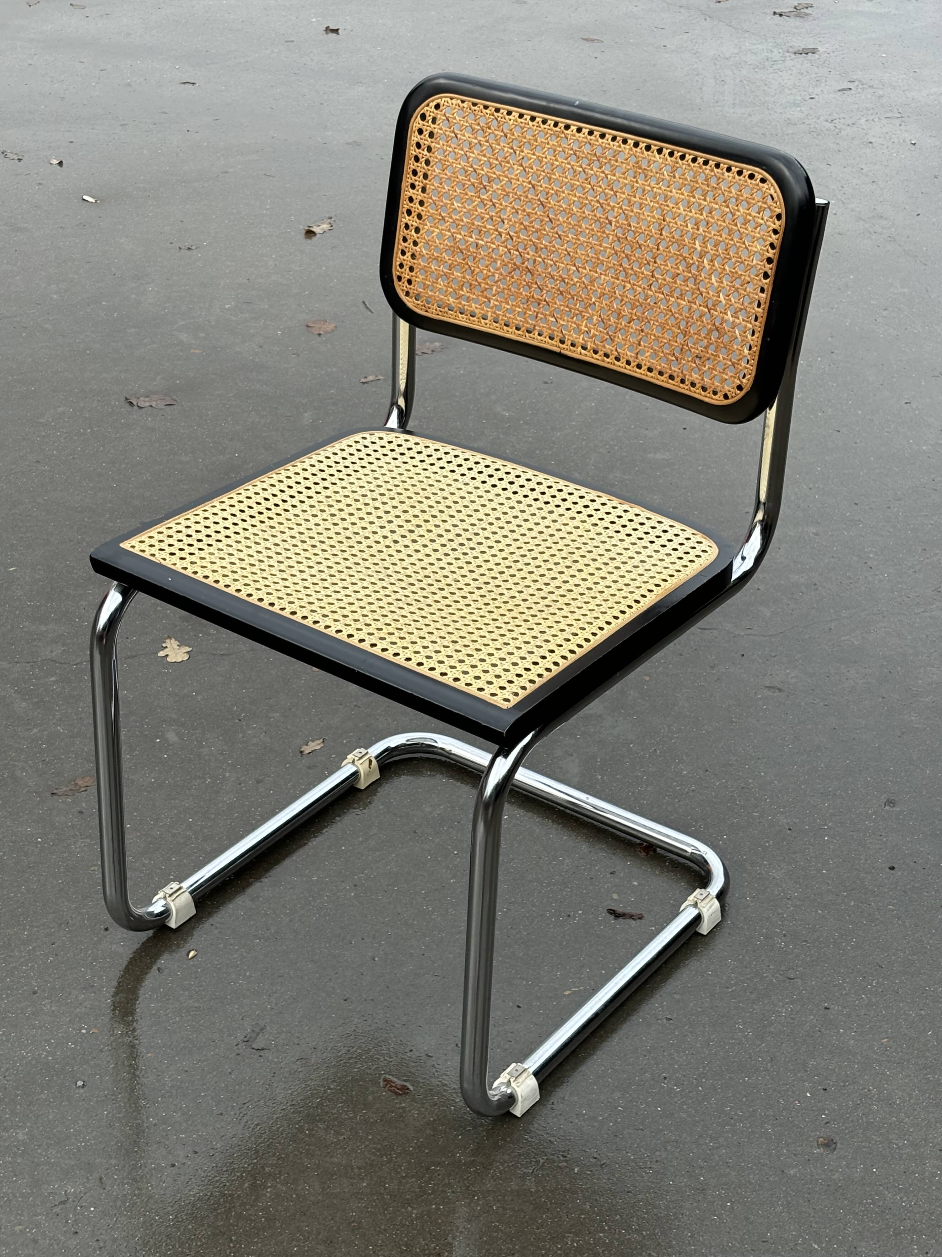 Cesca chair b32 model in chrome and black