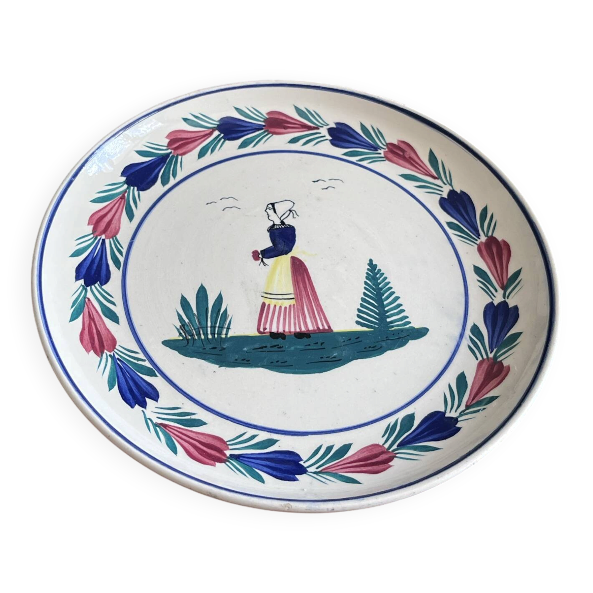 Assiette plate Henriot Quimper motif bretonne
