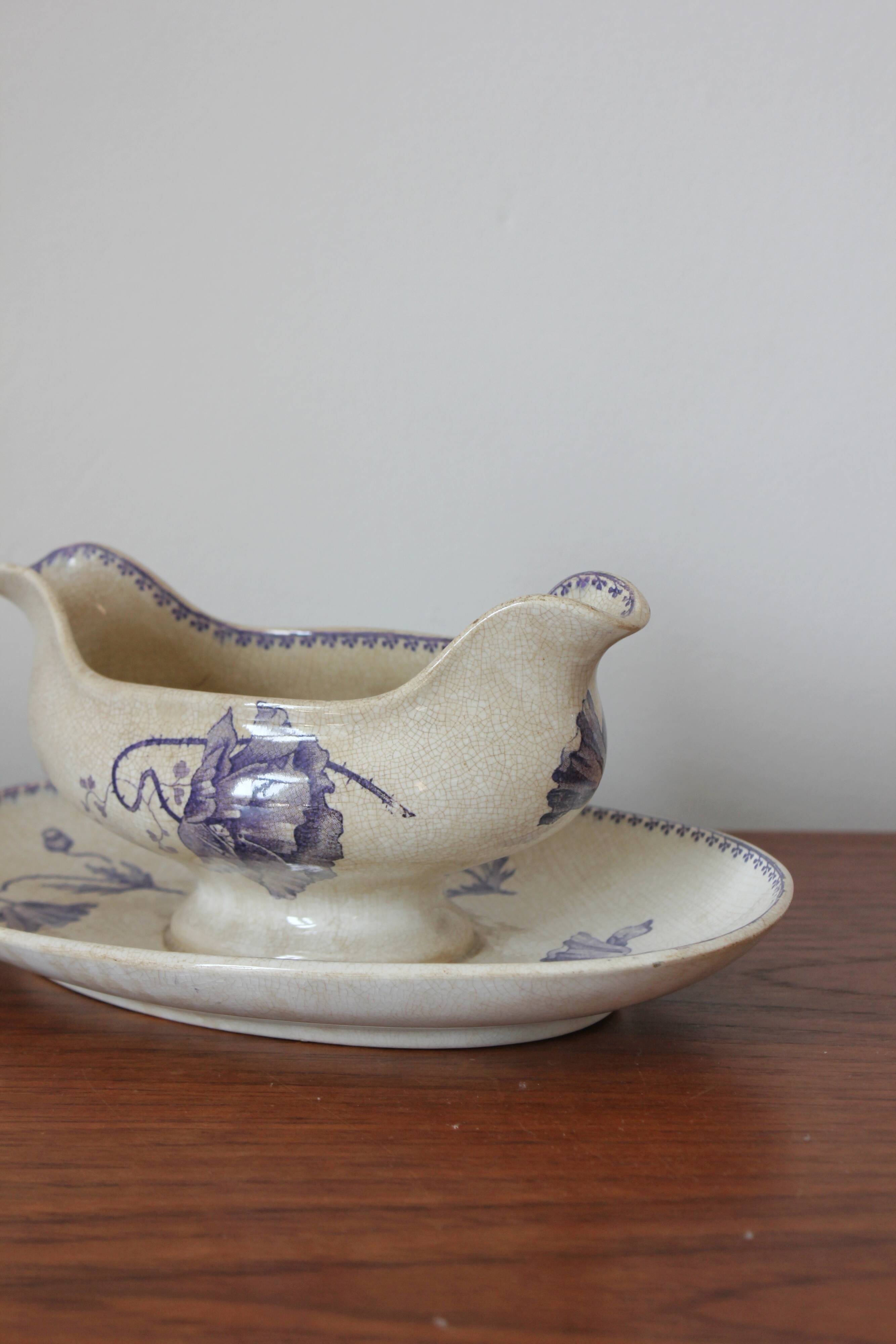 U&C Sarreguemines "Féria" iron clay sauce boat