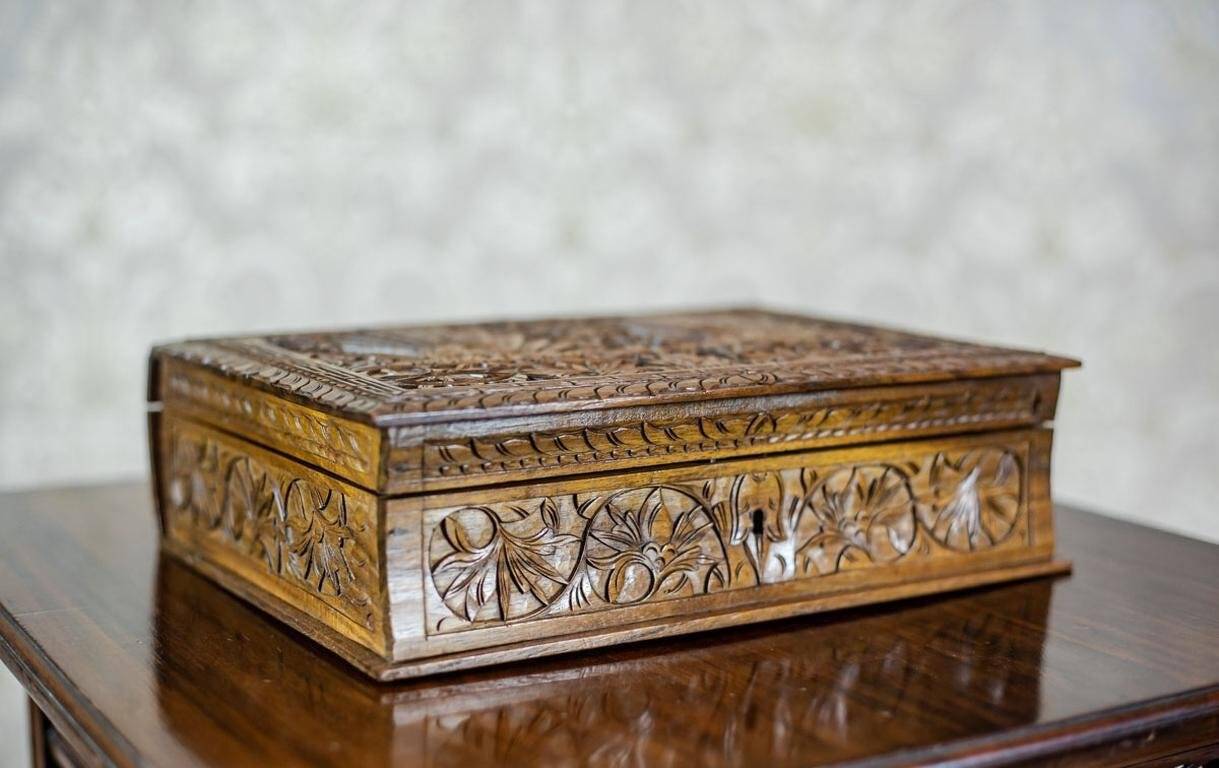 20th Century Carved Indonesian Coffret, 1930s