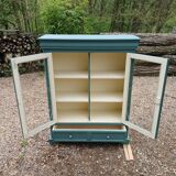 Revisited wooden display cabinet