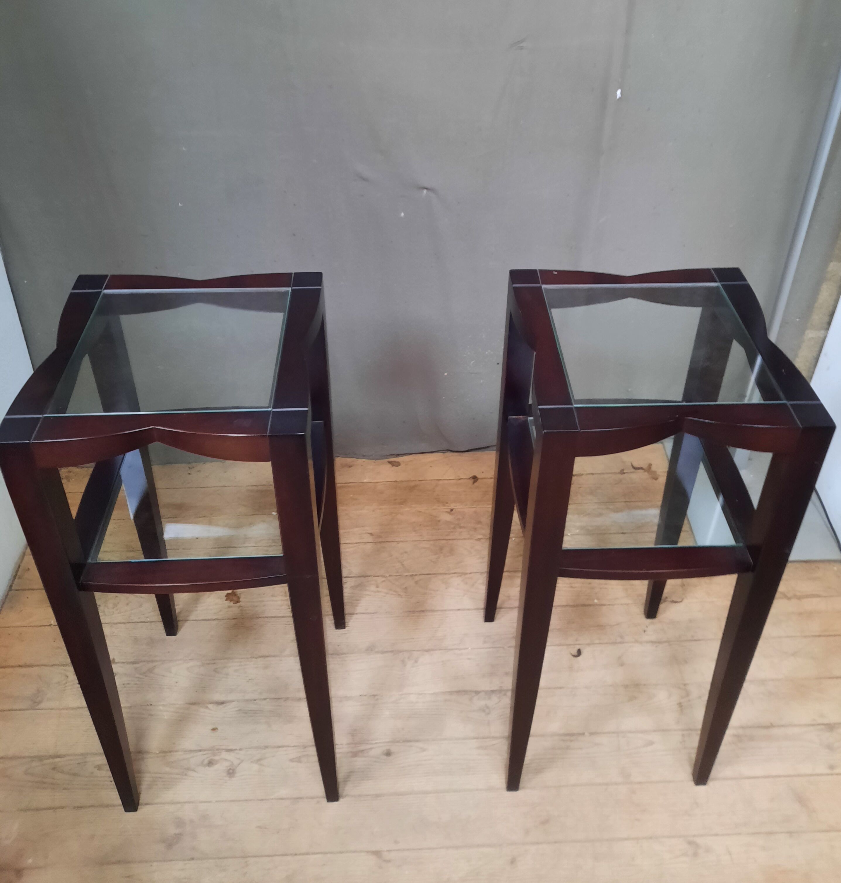 Pair of varnished wood selettes