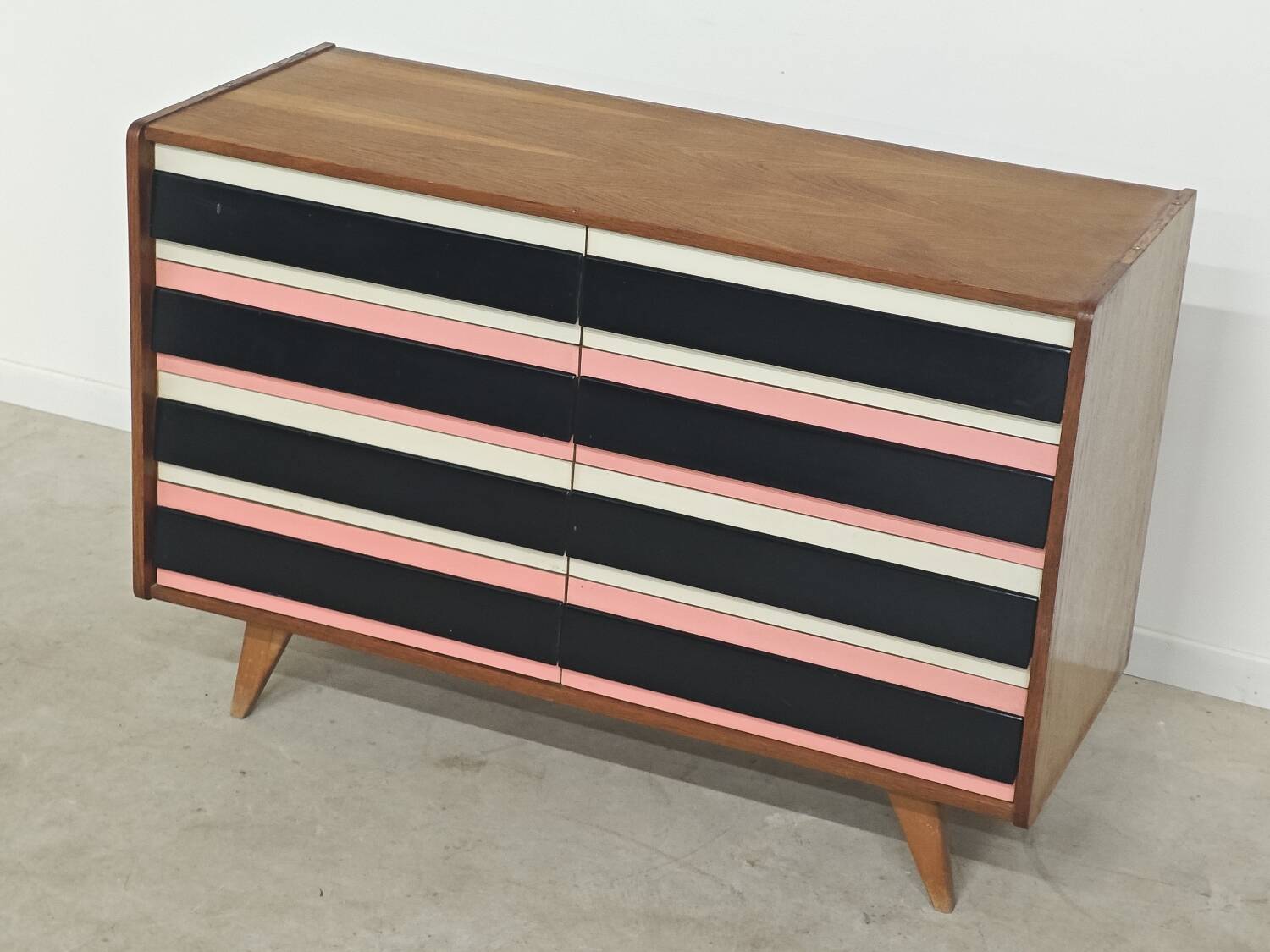 Commode U 453 Rose 8 drawers Jiri Jiroutek for Interior Prague 1962