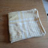 4 large vintage napkins