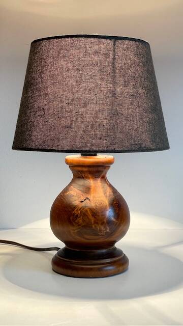 Solid wood vintage country style lamp