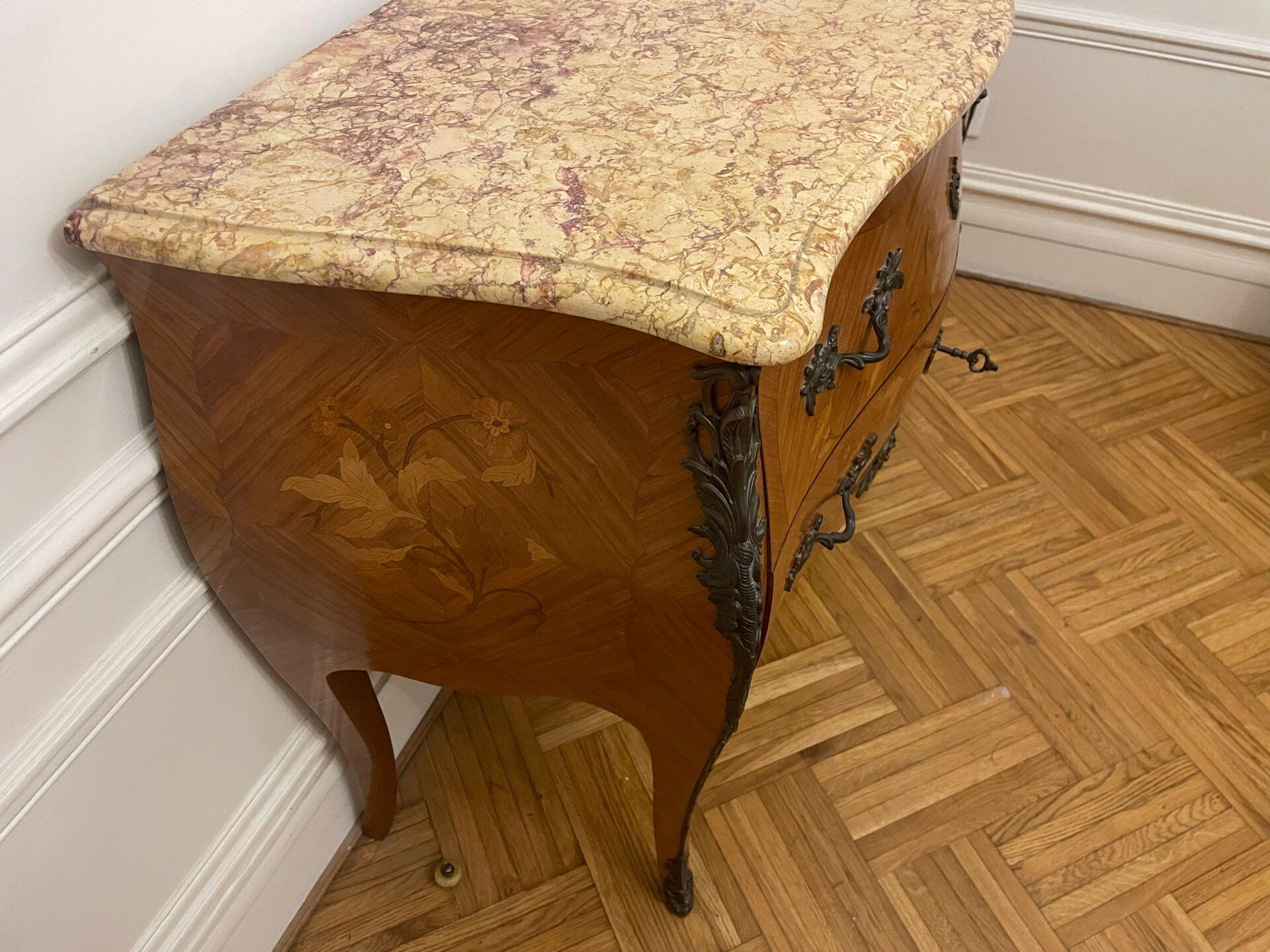 Louis XV Commode Style