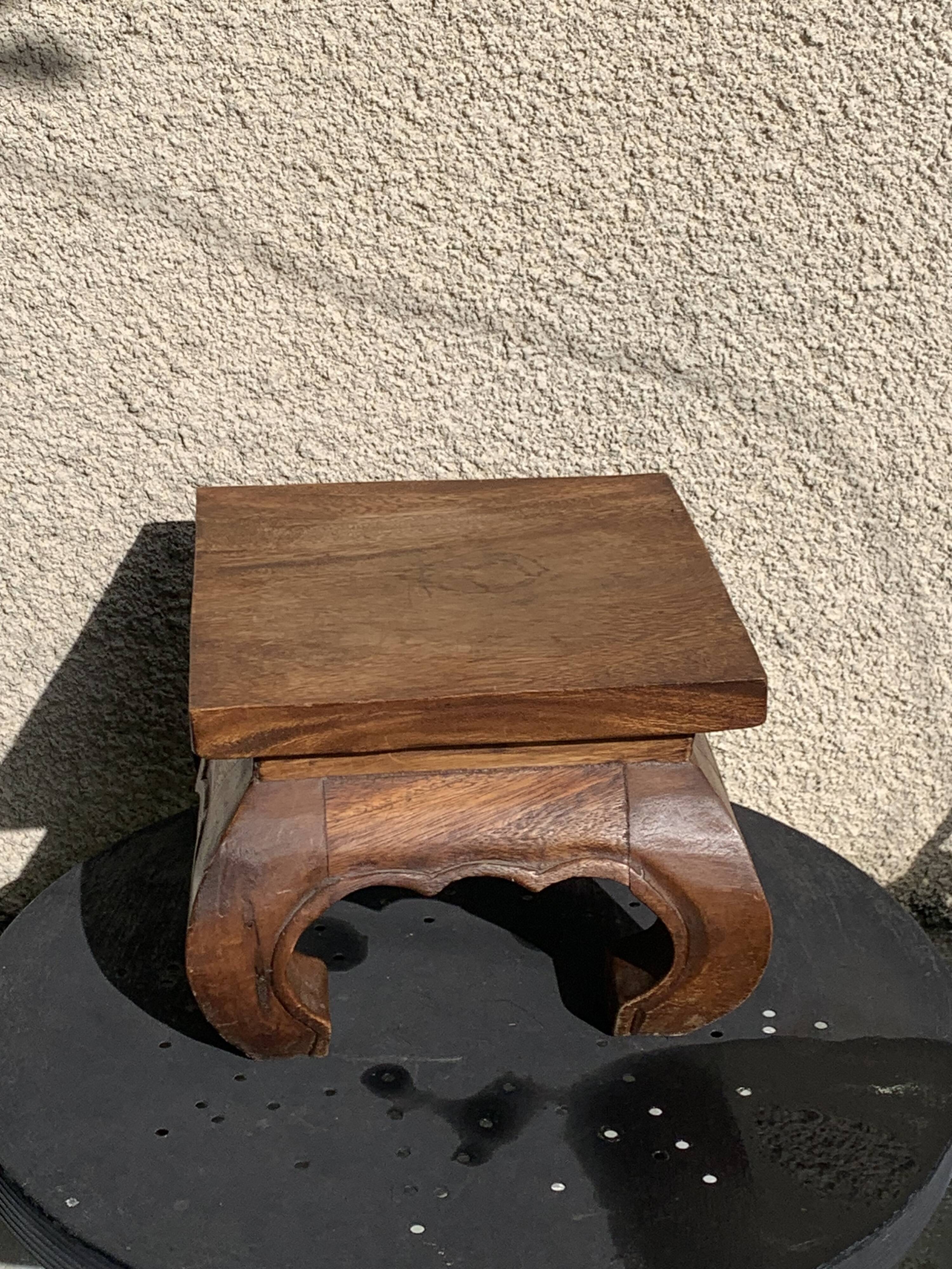 Plant holder, wooden saddle, old base